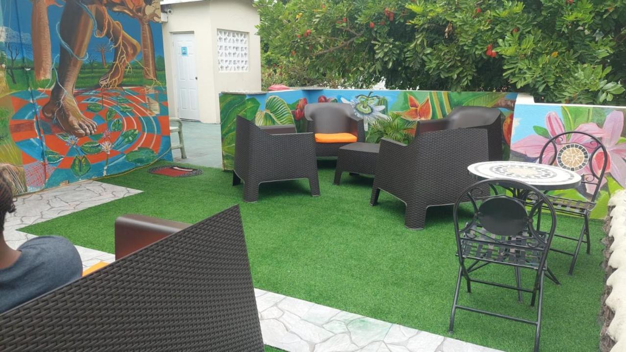 Dancehall Hostel Kingston Bagian luar foto