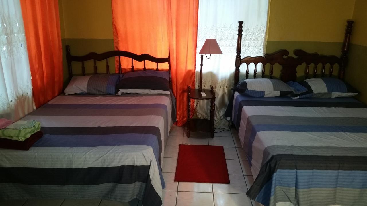 Dancehall Hostel Kingston Bagian luar foto