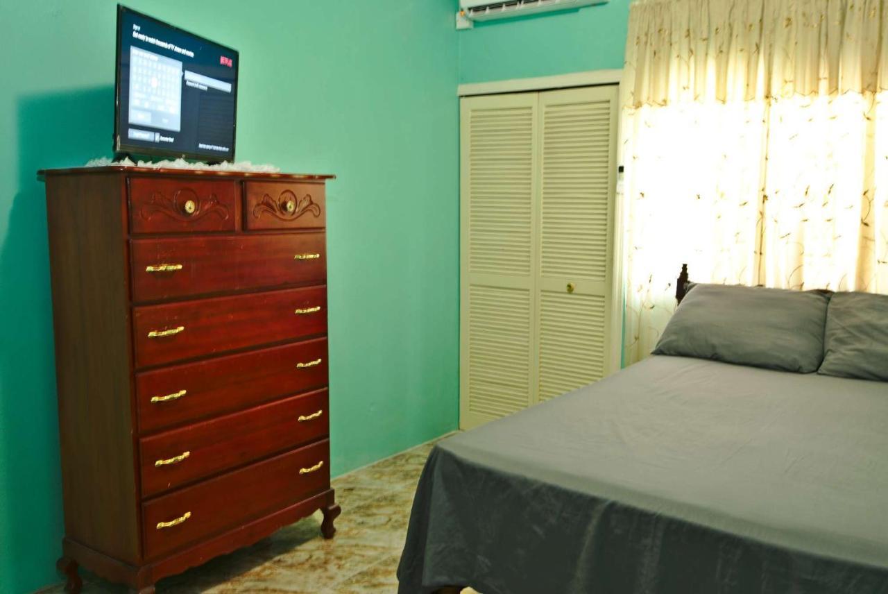 Dancehall Hostel Kingston Bagian luar foto